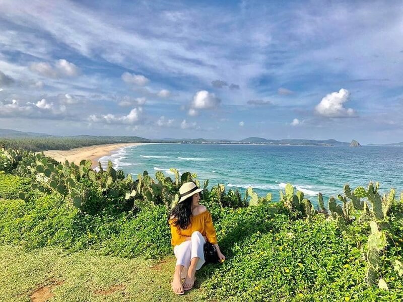 Thời điểm tháng 3-8 là đẹp nhất để tham quan Gành Ông