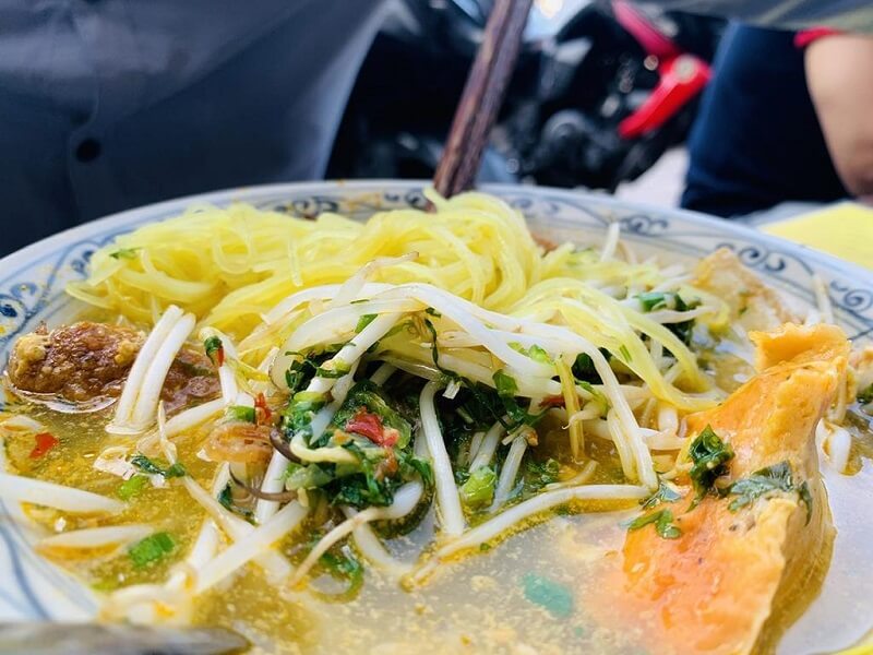 Tý Mì Quảng Nha Trang