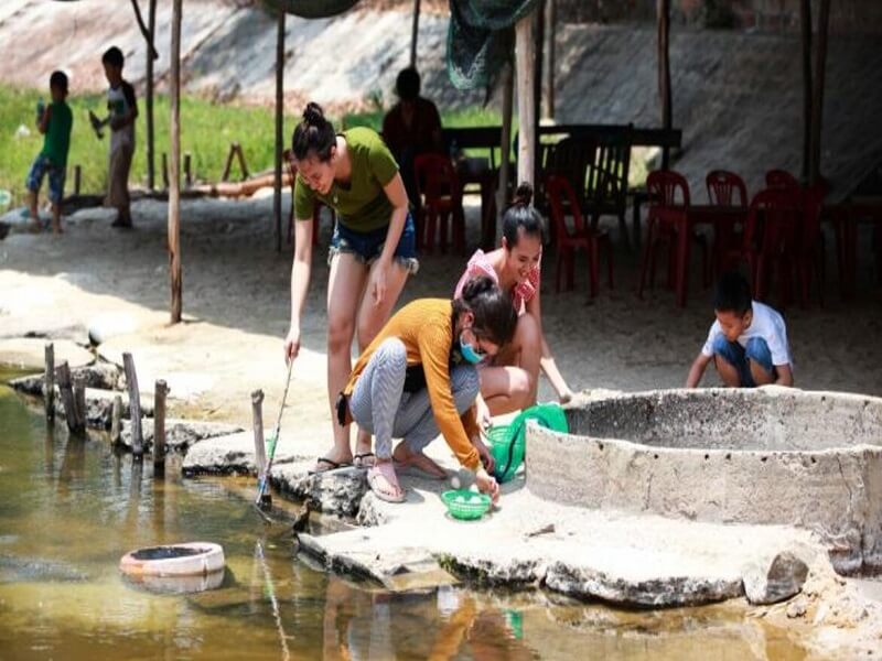 Thưởng thức trứng luộc độc nhất vô nhị