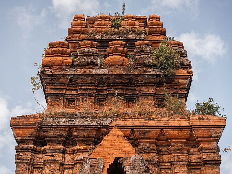 Tháp Thủ Thiện - Công trình kiến trúc Chăm Pa xưa