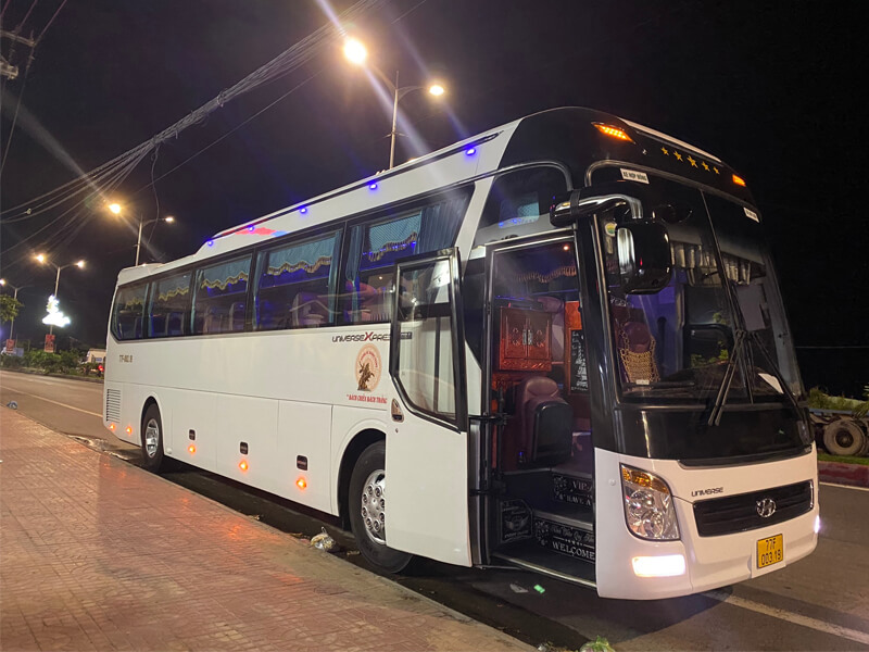 Xe 35 chỗ đời mới - Chất lượng cao