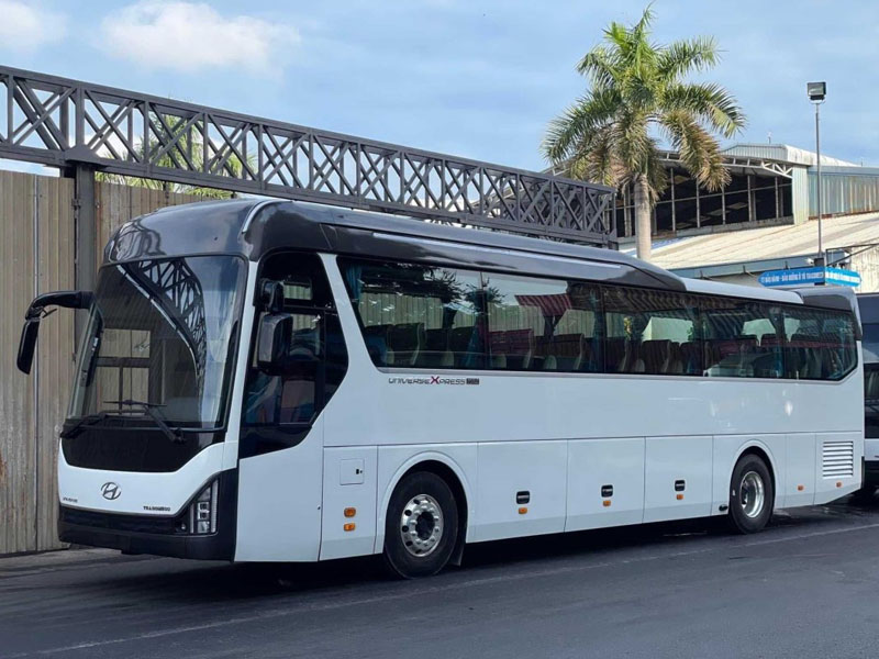 huê Xe 45 Chỗ Đà Lạt: Dịch Vụ Thuê Xe Lớn, Giá Cạnh Tranh, Tiện Nghi