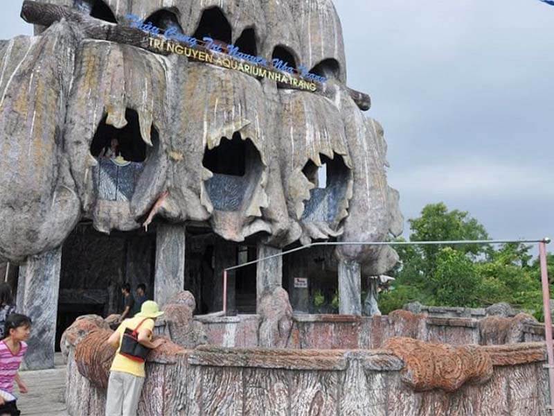 Hồ cá Trí Nguyên