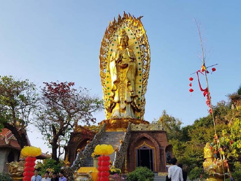 Tịnh Xá Ngọc Hòa là một địa điểm thu hút nhiều du khách