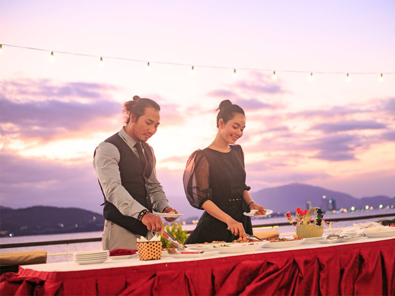 Thưởng thức những món hải sản hấp dẫn