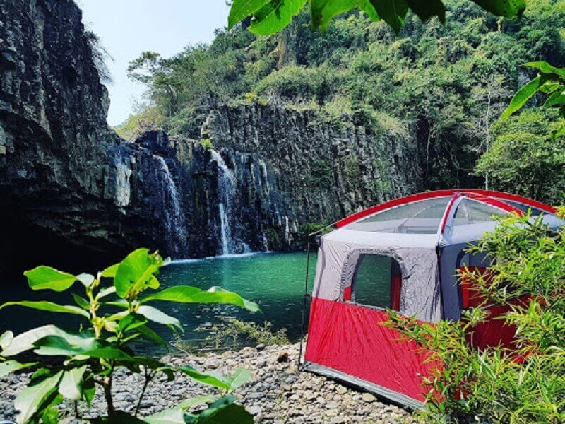 Cắm trại tại Vực Phun là hoạt động được nhiều du khách yêu thích